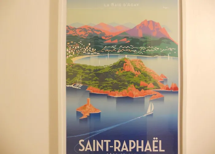 Le Dramont Vue Panoramique Foret * Saint-Raphaël