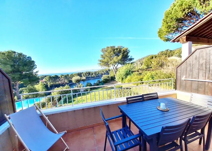 Le Dramont Vue Panoramique Foret